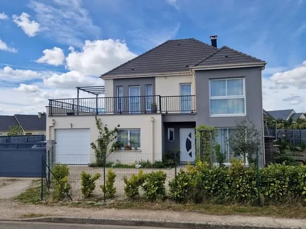 Proche Maintenon Maison contemporaine de 6 pièces de 136 m²