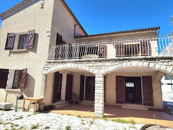 Maison 5 pièces 130 m²
