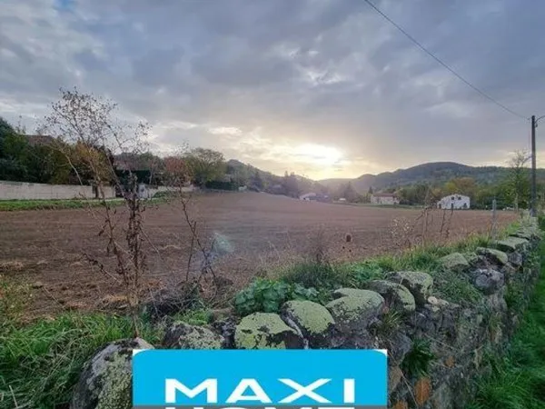 Terrain de 4540m² situé à Rosières proche de toutes les