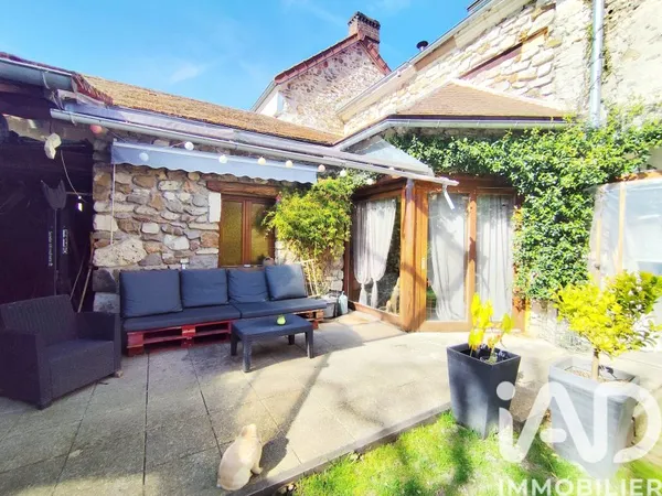 Maison 6 pièces 210 m²