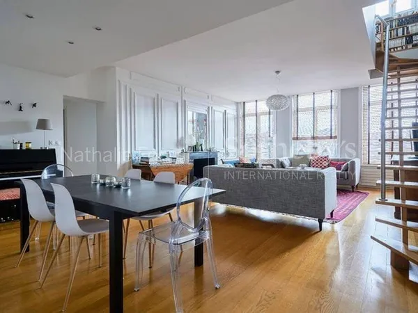 Appartement 7 pièces 180 m²
