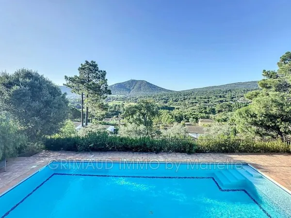 Maison 5 pièces 185 m²