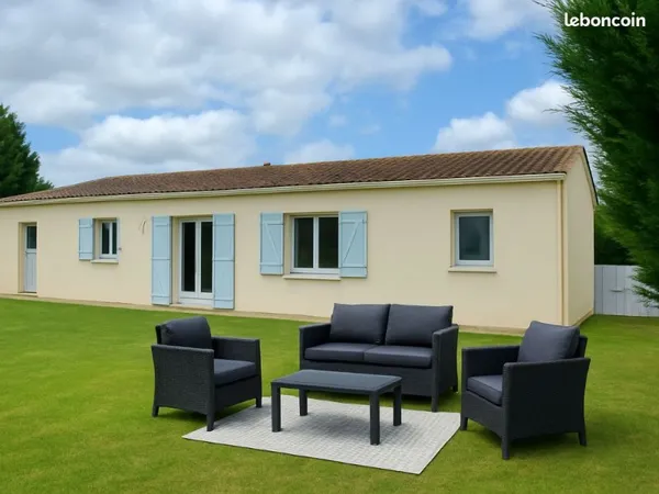 Maison avec jardin hameau calme à st romain de benet
