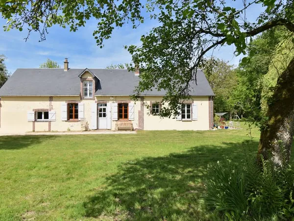 LONGÈRE EN CAMPAGNE