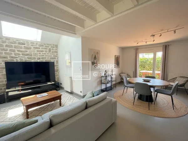 A VENDRE - AGENCE GIBOIRE - MAISON FAMILIALE 4 CHAMBRES PROCHE DU BOURG D'ESCOUBLAC