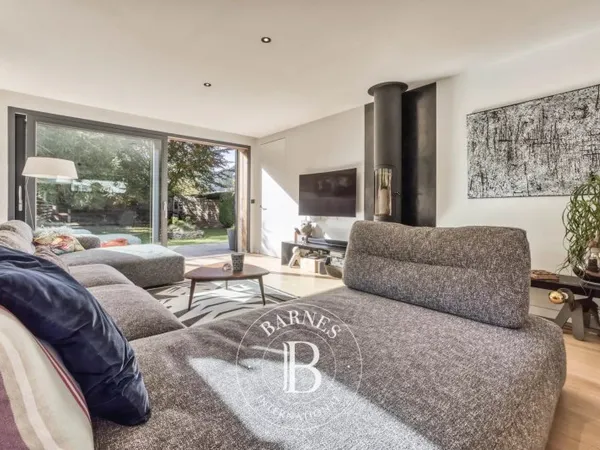 BARNES CHAMONIX - APPARTEMENT 4 CHAMBRES - PROCHE CENTRE - JARDIN PRIVATIF - VUE MONT-BLANC