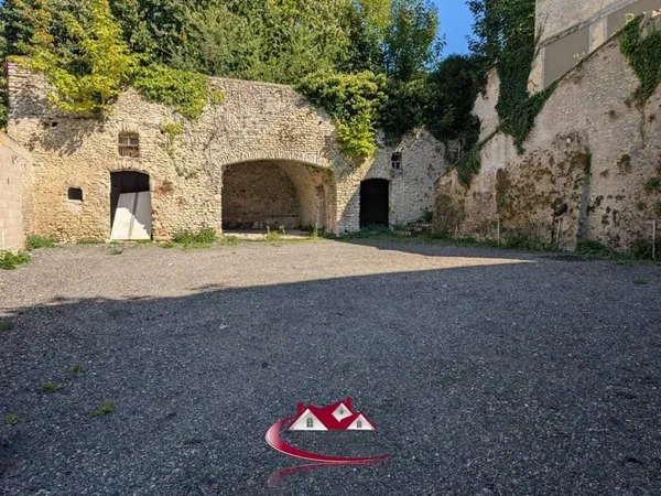 Terrain 325 m²