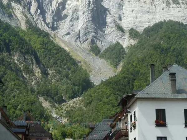 Local commercial 66 m² Le Bourg-d'Oisans