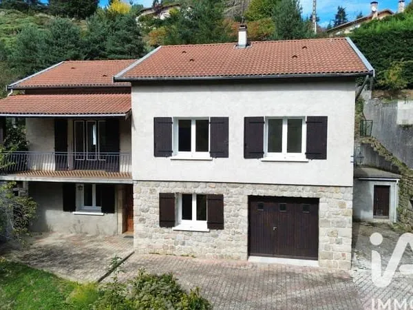 Maison 7 pièces 141 m²