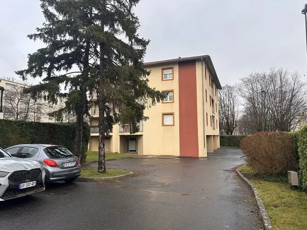 À VENDRE Appartement 60 m2 avec balcon et parking Vendu