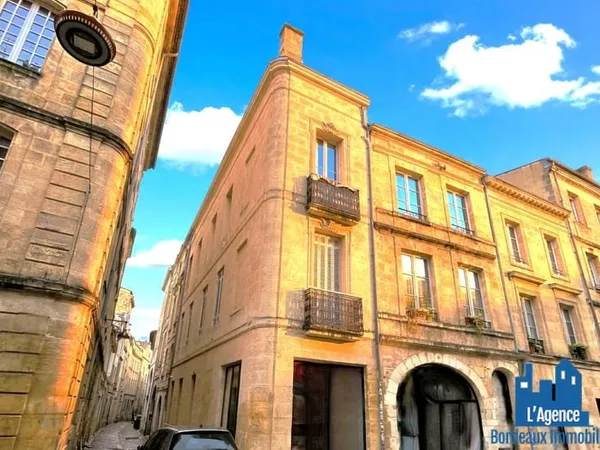 URGENT !!! BORDEAUX- COURS VICTOR HUGO- SECTEUR SAUVEGARDÉ- IMMEUBLE MIXTE 2 LOTS 165M² EN SECTEUR S