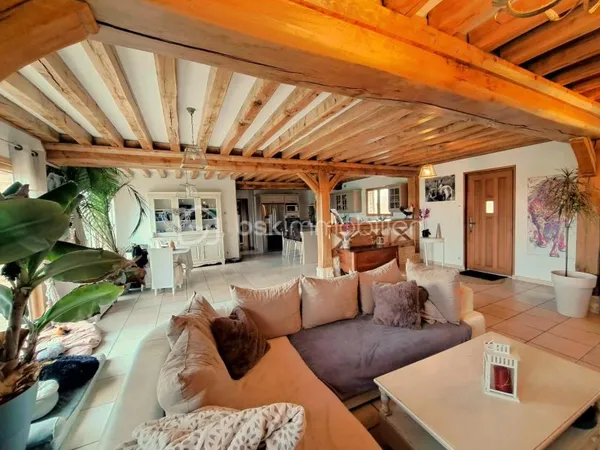 Maison 7 pièces 275 m²