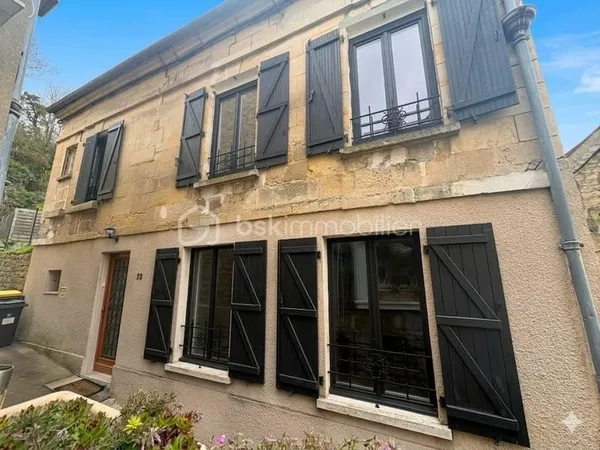 Maison de ville spacieuse avec terrasse sans vis a vis