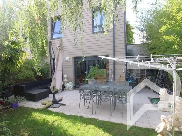 Maison de plain-pied 5 pièces 110 m²
