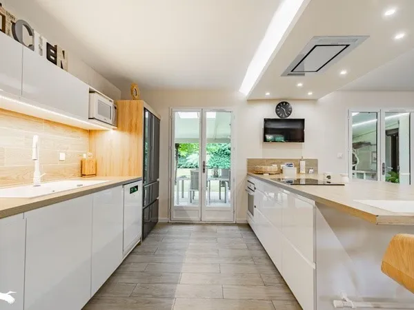 Maison 8 pièces 159 m²