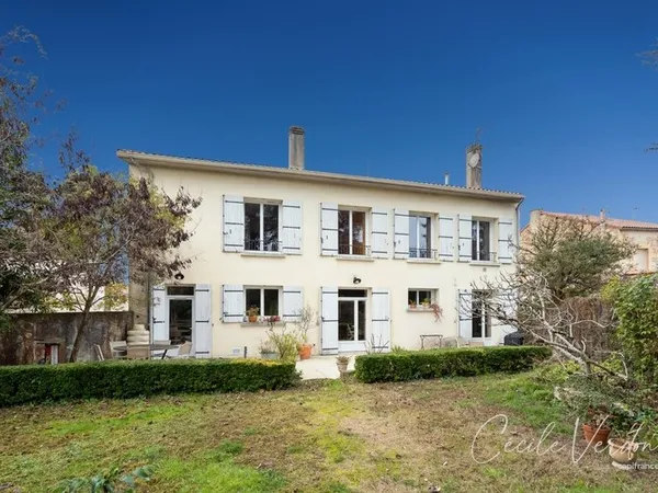 Maison à vendre 10 pièces 330 m2 BERGERAC (24)