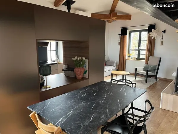 T3 Duplex 86 m² au sol - Dernier étage - Ancien monastère rénové - Vue sur Lyon