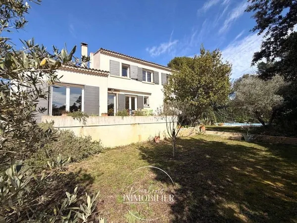 Maison 7 pièces 160 m²