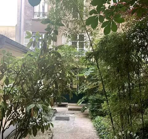 Studio 1 pièce 13 m²