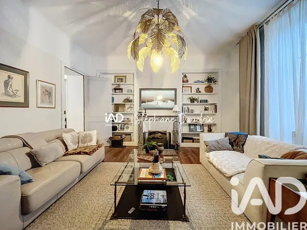 Maison 7 pièces 260 m²