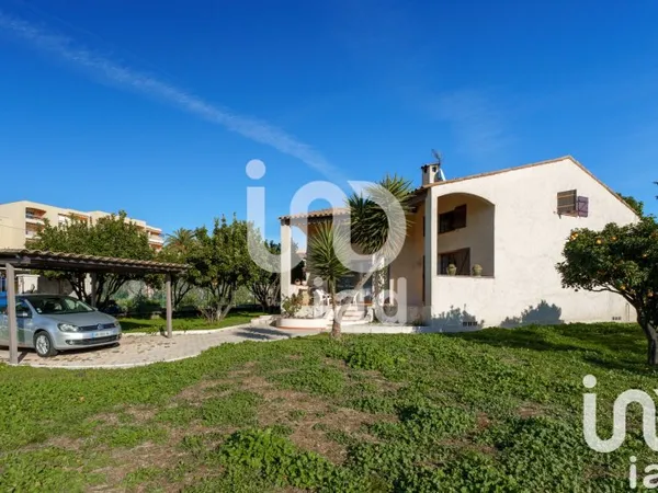 Maison 8 pièces 180 m²