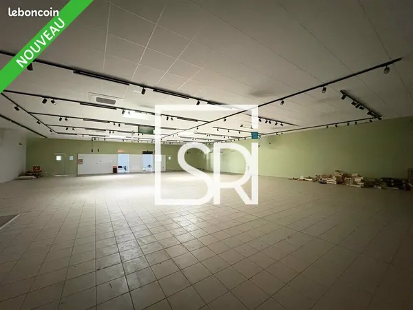 Local commercial 660 m² CLERMONT-FERRAND
