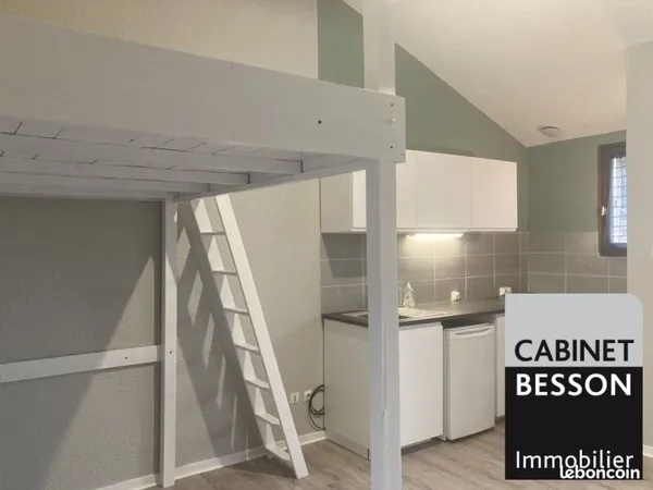 Studio 1 pièce 19 m²