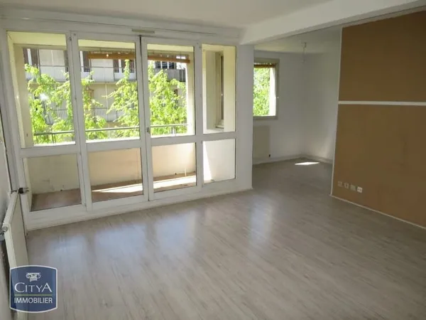 Appartement 4 pièces 80 m²