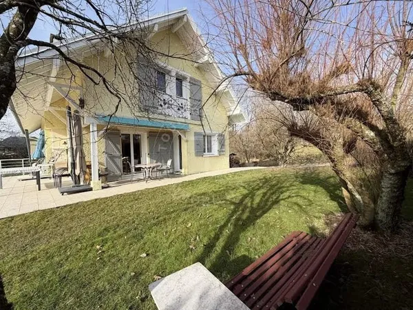Maison 5 pièces 138 m²