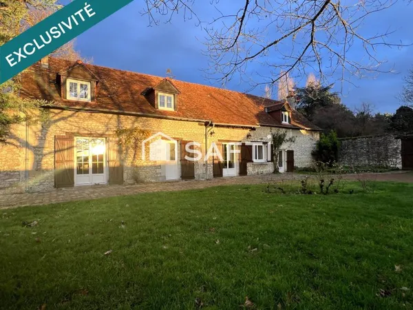Grande maison à la campagne sur 23 800 m 2