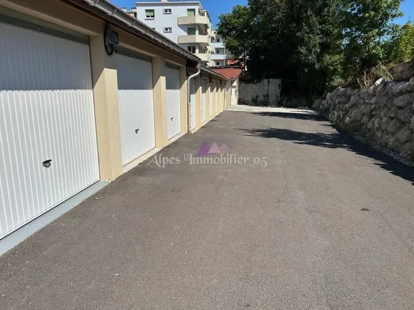 Stationnement Location Gap  15m² 53€