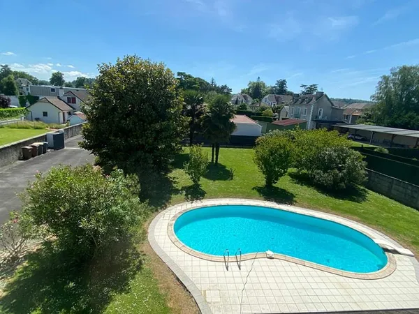 Immeuble 9 pièces 300 m²