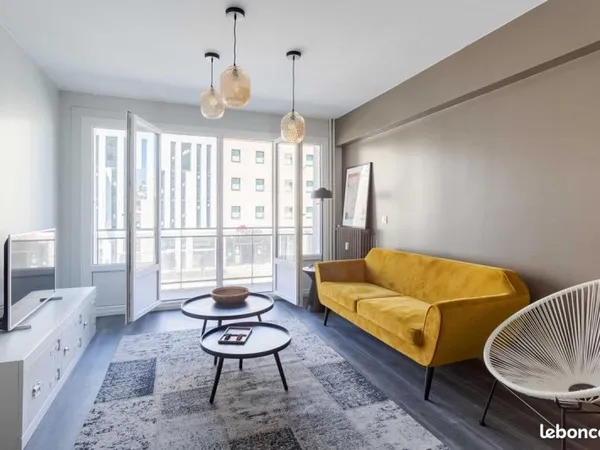 Appartement 5 chambres entièrement rénové