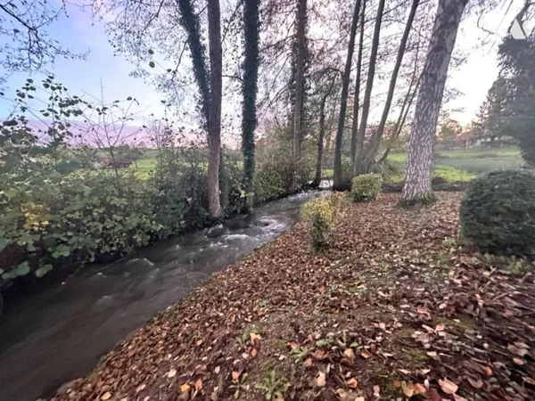 Terrain 1402 m²