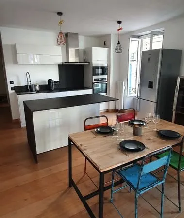 Location Appartement Meublé haut de gamme T3 de 78M2 hypercentre Bordeaux