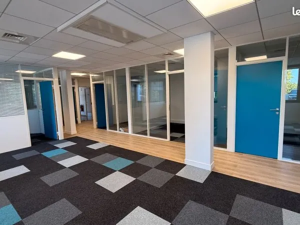 Bureaux RDC 136 m2 - 299k 👀