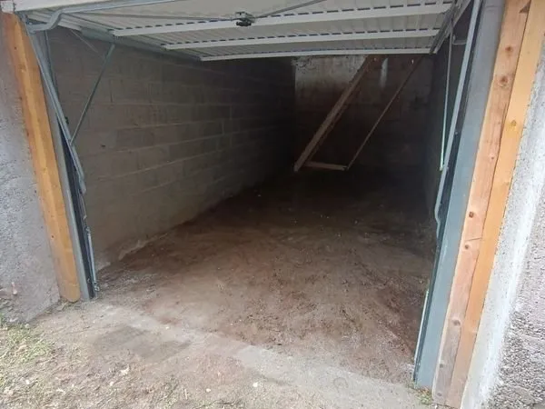 Garage hyper centre 32m2