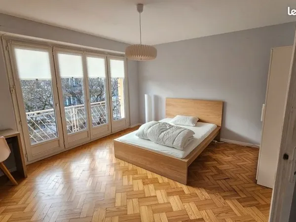 Chambre meublée en colocation étudiante - Strasbourg Neudorf