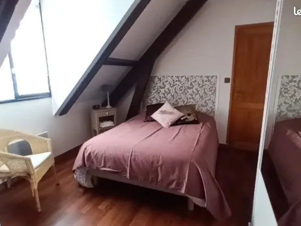 Chambre dans pavillon individuel