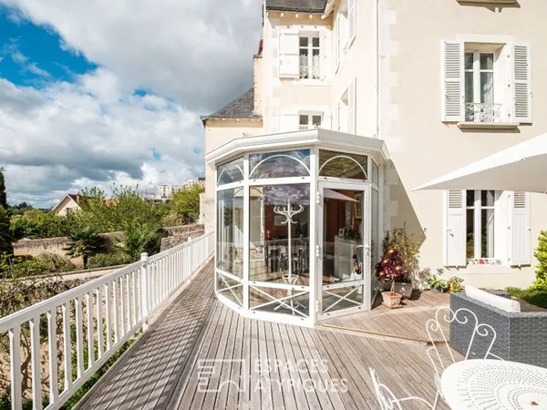 Maison avec vue imprenable sur Poitiers proche Tison