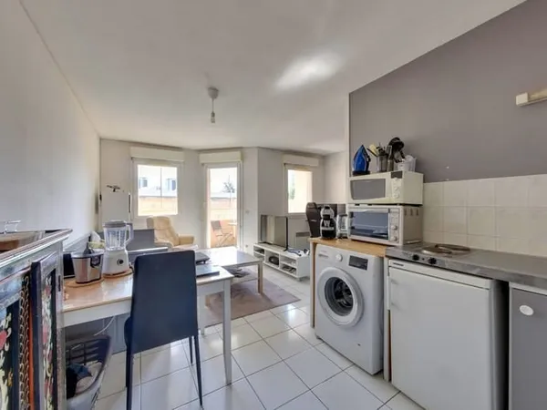 Appartement T1 bis avec garage et cave