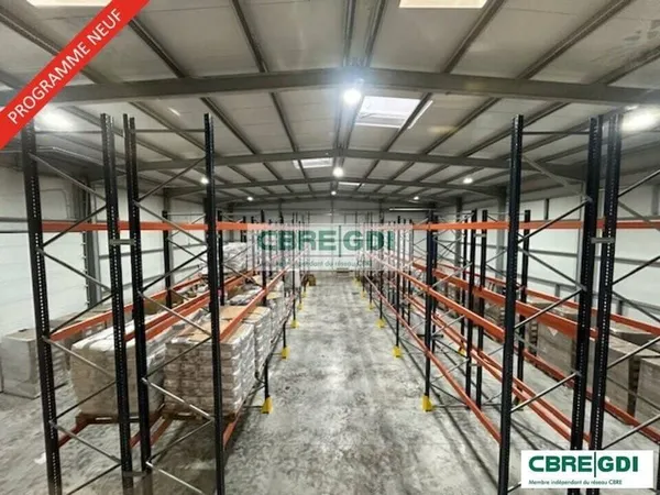 Local d'activité 711 m²