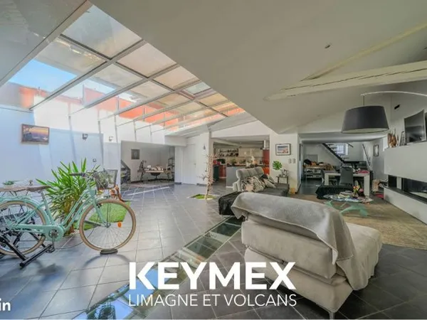 Loft 4 pièces 207 m²