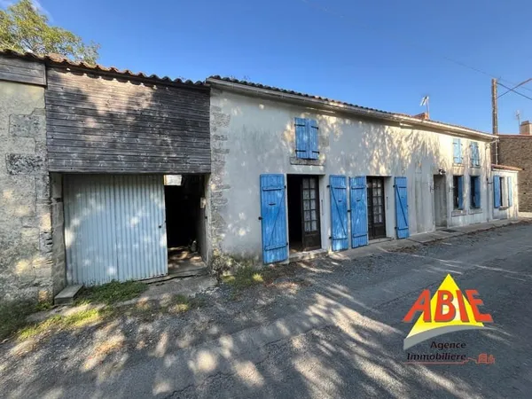 Maison en pierre bord de rivière à DAMVIX