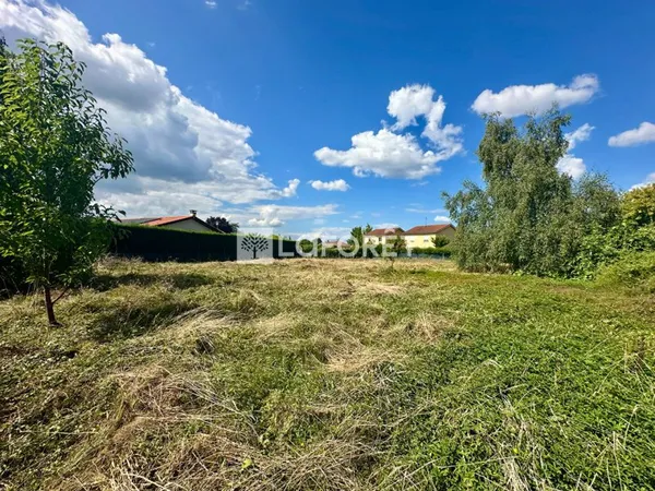 Terrain 1022 m²