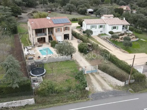 Maison 6 pièces 157 m²