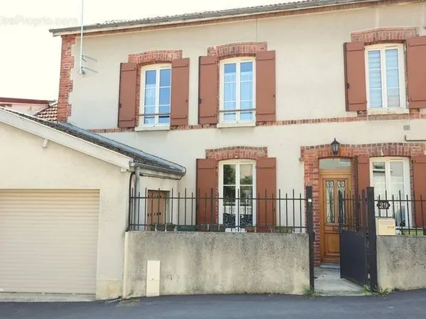 EPERNAY (51) Coteaux Ouest Maison à vendre 3 pièces avec garage à 5 minute du centre ville