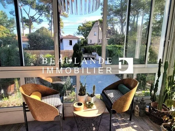 Maison 9 pièces 180 m²