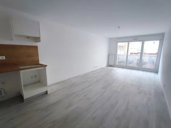 Aubervilliers - Appartement 3 pièces 66.50 m2 - Parking sous-sol