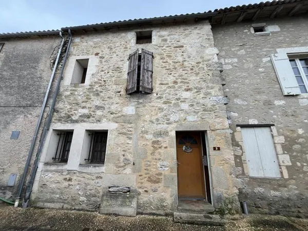 Maison de bourg de 3 pièces principales